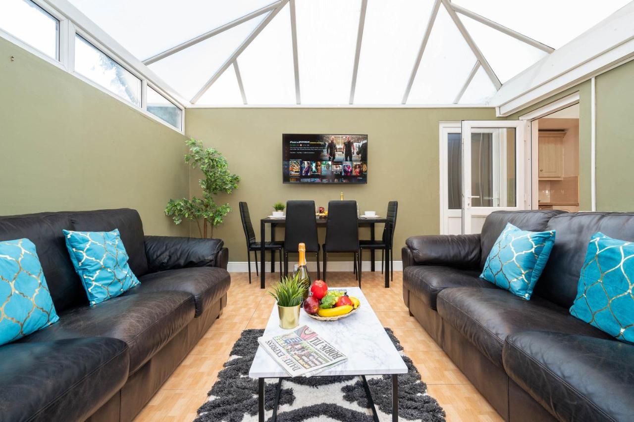 Large 4 Bedroom House - Top Rated - Off-Street Parking - Garden - Sleeps 9 - Contractors - Groups - Pool Table Northfield Dış mekan fotoğraf